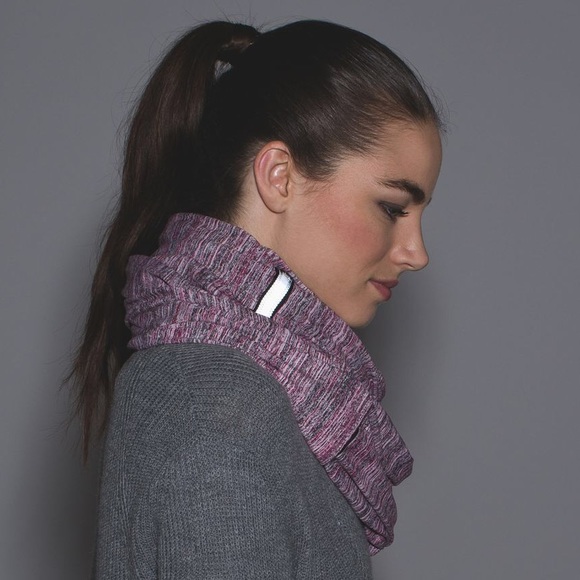 Lululemon Vinyasa Scarf Wrap - Picture 8 of 14